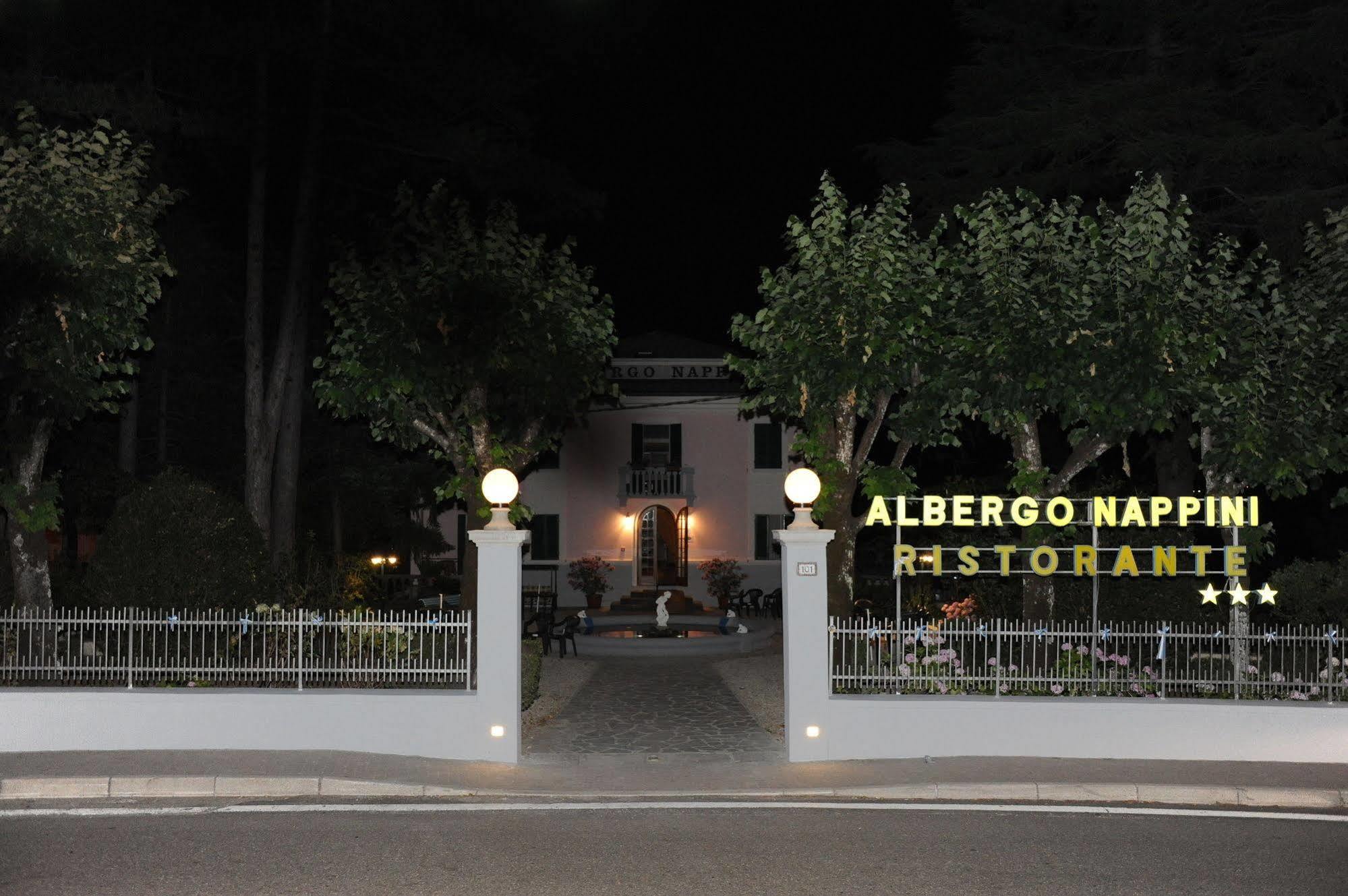 Albergo Nappini Lizzano In Belvedere Buitenkant foto
